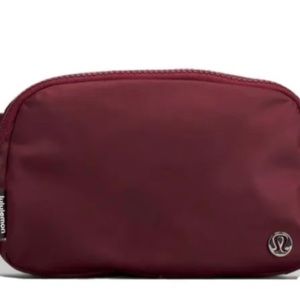 NEW LULULEMON Everywhere Belt Bag Black BNWT - Size Large